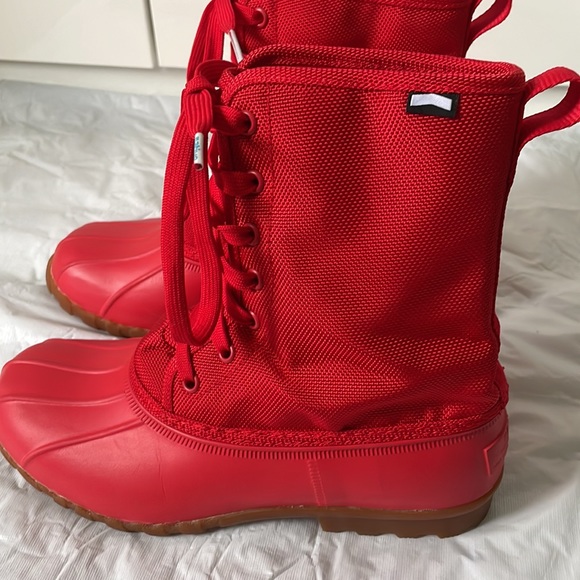 Native Rain Boots Color-Red Size-39 NWOT - Picture 9 of 11